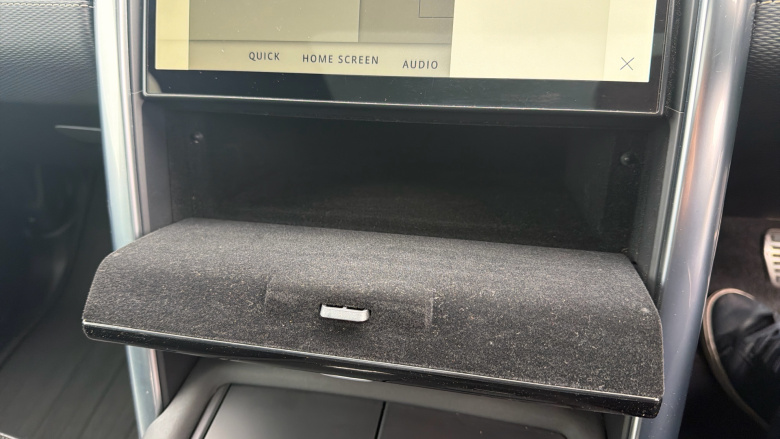 Land Rover Discovery 3.0 D250 R-Dynamic SE 5dr Auto Diesel Station Wagon